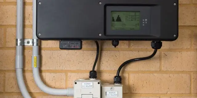 Fotowoltaika jaki inwerter - jak wybrać najlepszy falownik?