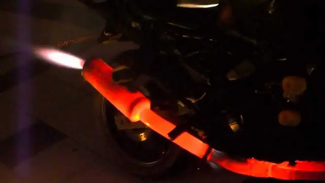 Czy strzelanie z wydechu szkodzi silnikowi? Poznaj ryzyko i skutki