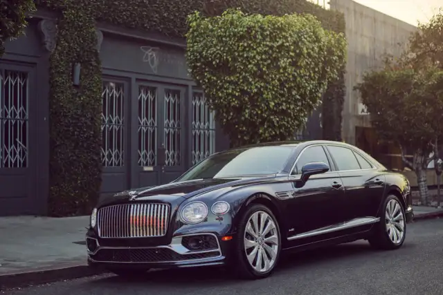 Modele Bentleya: Luksus i Perfekcja na Kołach - Poznaj Gamę
