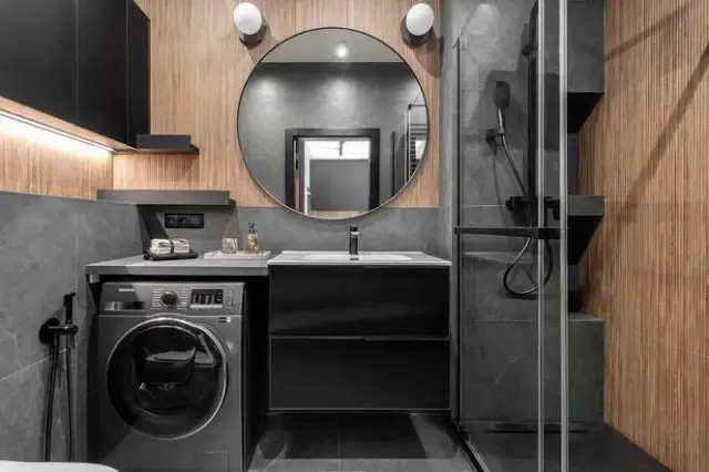 Jak urządzić małą łazienkę z prysznicem w bloku? Inspirujące pomysły i zdjęcia