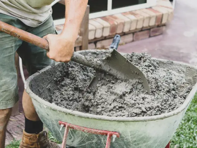 25 kg cementu ile to litrów? Zaskakujące przeliczenie, którego nie znasz!