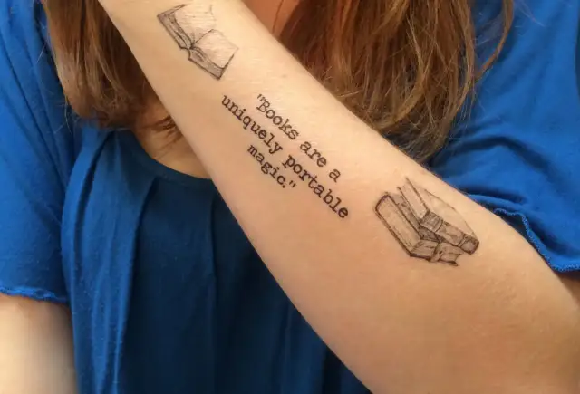 Tatuaż książka znaczenie: odkryj głębokie symbole wiedzy i mądrości