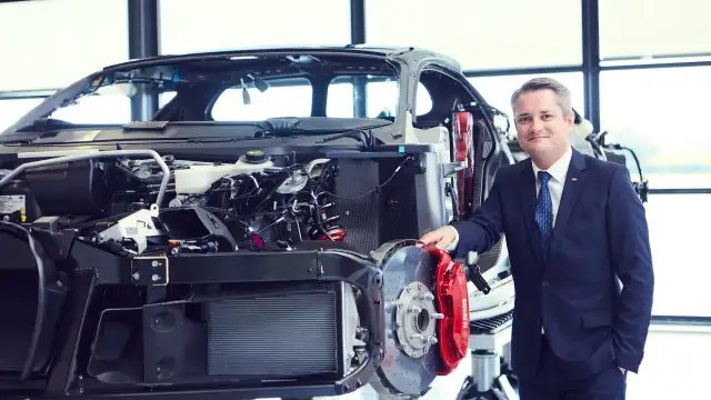 Kto produkuje Bugatti? Poznaj tajemnice luksusowych samochodów