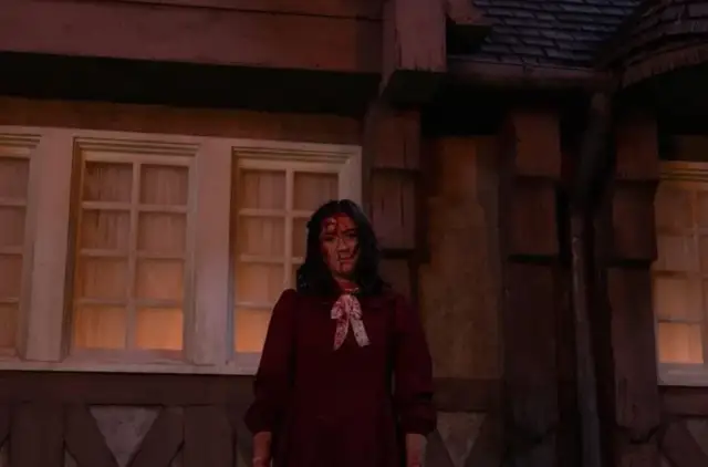 Sierota horror: Mroczne tajemnice i psychologiczne napięcie filmu