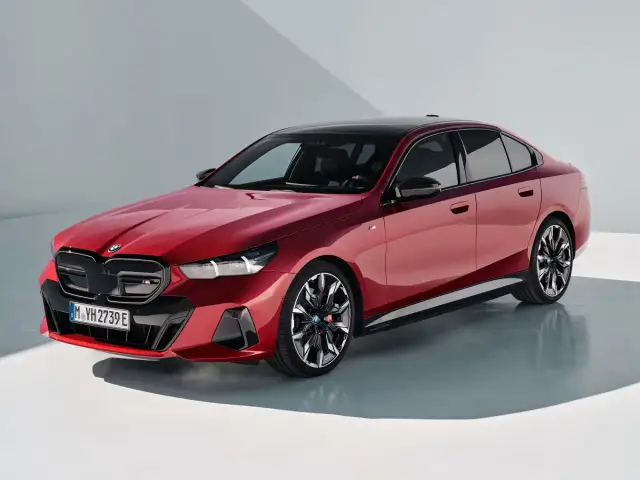 Nowa BMW serii 5 – Innowacje, technologia i moc, które zachwycają