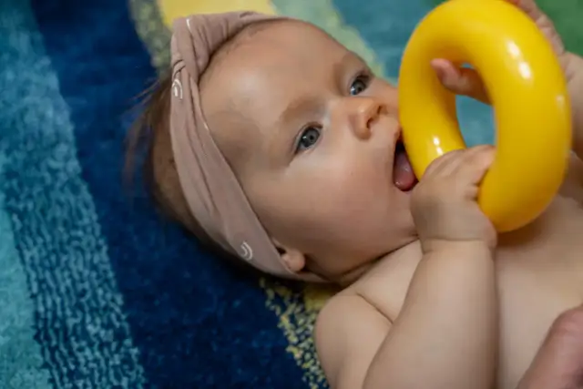 Zaburzenia sensoryczne u niemowląt objawy: Co może niepokoić rodziców?