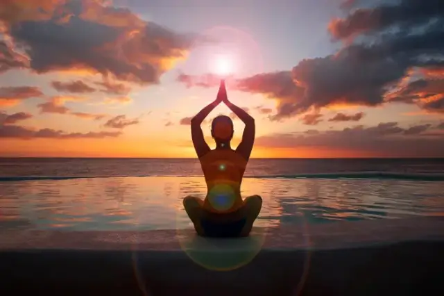 Jak czytać aurę: proste metody, które zaskoczą Twoje zmysły