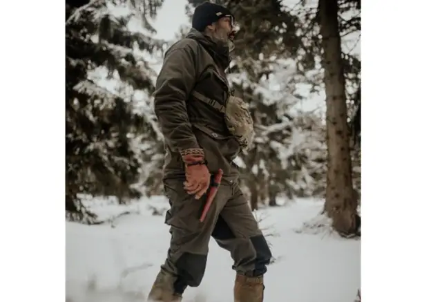 Dlaczego spodnie taktyczne to najlepszy wybór dla miłośników outdooru i survivalu?