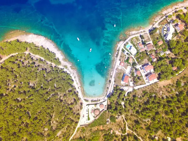 Wyspa Brač - co zobaczyć? Najlepsze miejsca i atrakcje na wyspie