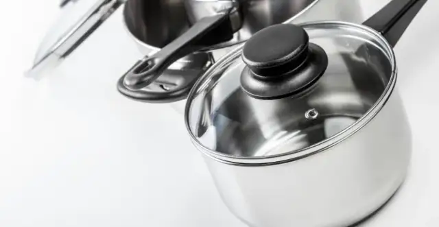 Czy garnek można dać do piekarnika? Sprawdź, jakie materiały są bezpieczne