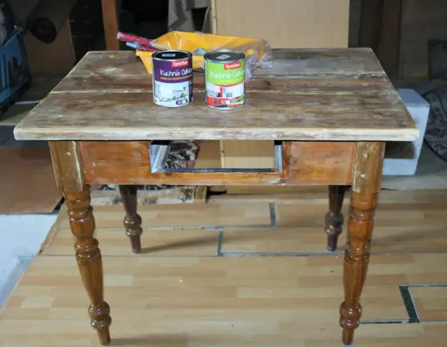 Jak odnowić stół drewniany - uniknij błędów i osiągnij perfekcję