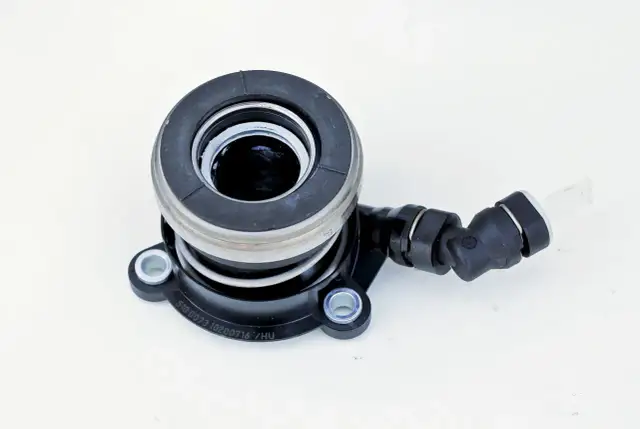 Wysprzęglik sprzęgła objawy - jak rozpoznać problemy z autem