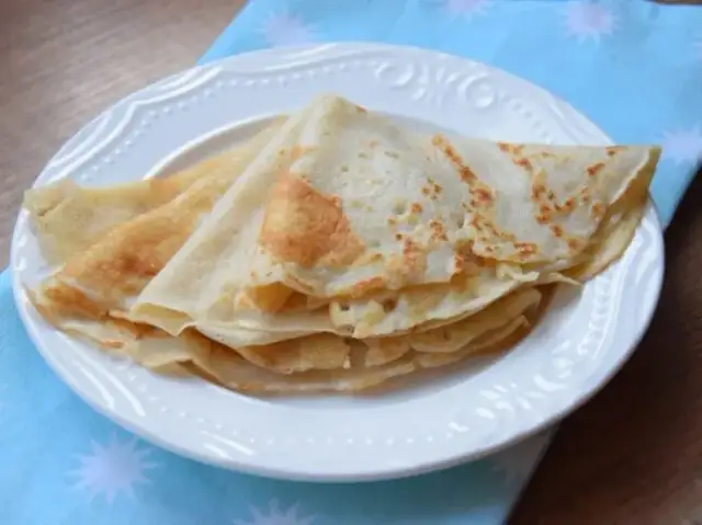 Przepis na ciasto naleśnikowe bez jajek - smaczne i proste