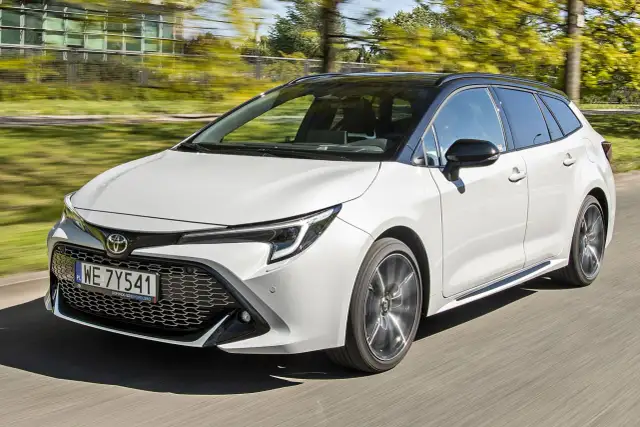 Ile kosztuje toyota corolla? Ceny, które zaskoczą każdego kierowcę