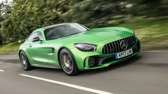 Mercedes-AMG GT R - wyjątkowa sportowa maszyna z osiągami na torze