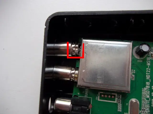 Skuteczna naprawa gniazda antenowego w telewizorze: poradnik dla każdego