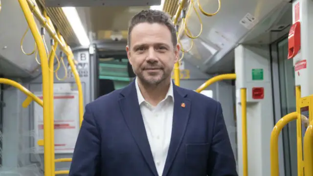 Rafał Trzaskowski ile ma lat? Zaskakujące fakty o jego życiu