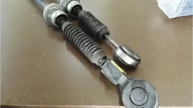 Gdzie jest lewarek w Renault Trafic II? Proste wskazówki i lokalizacja