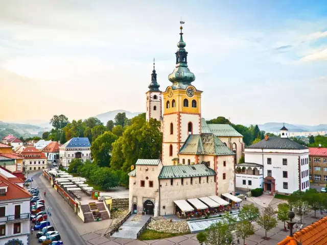 Najlepsze atrakcje w Bańskiej Bystrzycy, które musisz zobaczyć