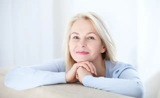 Menopauza i homeopatia: jak forum może pomóc w łagodzeniu objawów