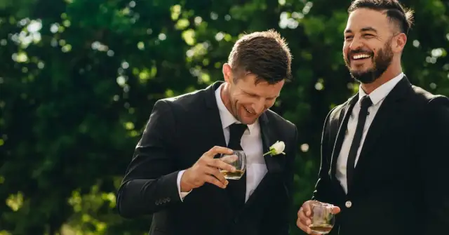 Jaki krawat na wesele, aby uniknąć faux pas i wyglądać elegancko