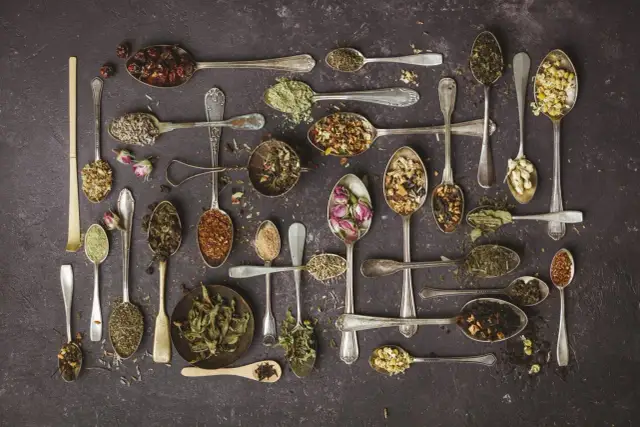 Najlepsza zielona herbata liściasta – wybierz smak i zdrowie