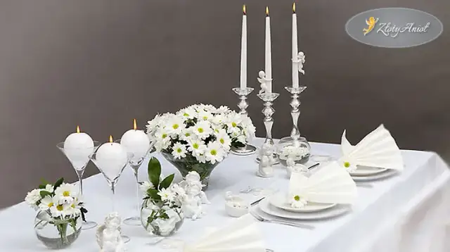 Jak ubrać stół na komunię - proste triki na elegancką dekorację