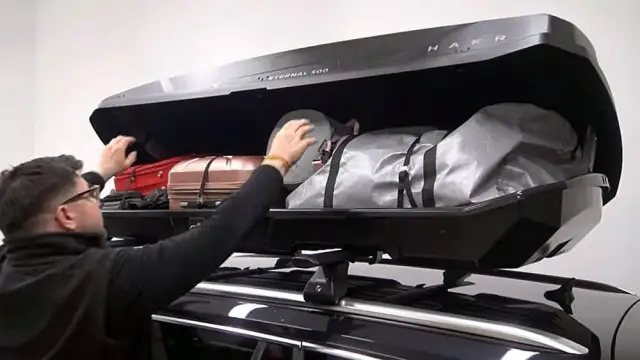 Box na dach: jak zwiększyć przestrzeń bagażową i podróżować wygodnie