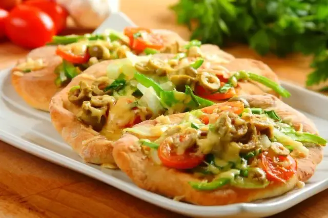 Jak zrobić podpłomyki w piekarniku - prosta receptura bez błędów