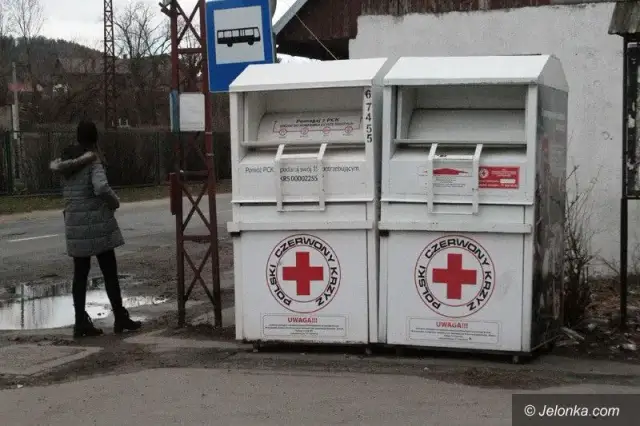 Gdzie oddać odzież używaną: 8 sprawdzonych punktów zbiórki w Polsce