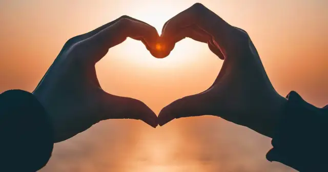 Czym jest prawdziwa miłość? Cytaty, które zmienią twoje myślenie
