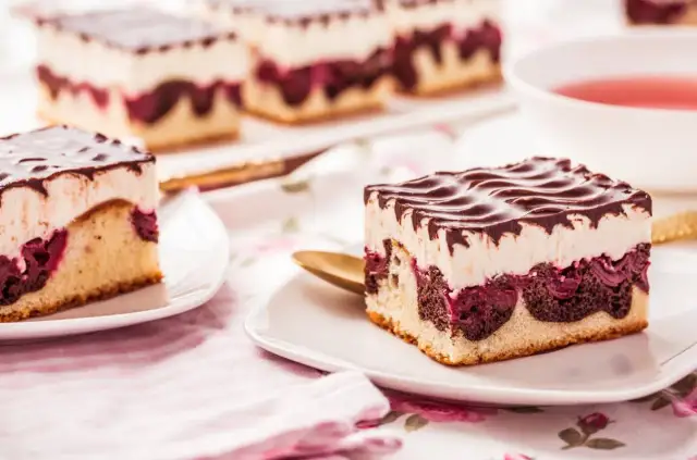 Stary przepis na ciasto fale dunaju, które zachwyci Twoją rodzinę