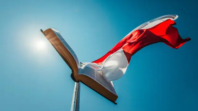 Flaga RP: Jak prawidłowo ją eksponować? Zasady i przepisy