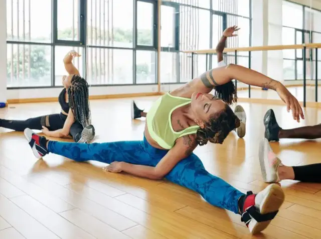 Ile czasu potrzeba na szpagat? Odkryj realistyczne ramy czasowe