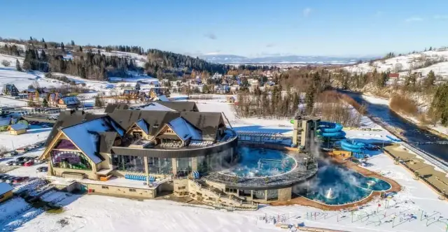 Co zabrać do Term Chochołowskich: Niezbędnik dla odwiedzających