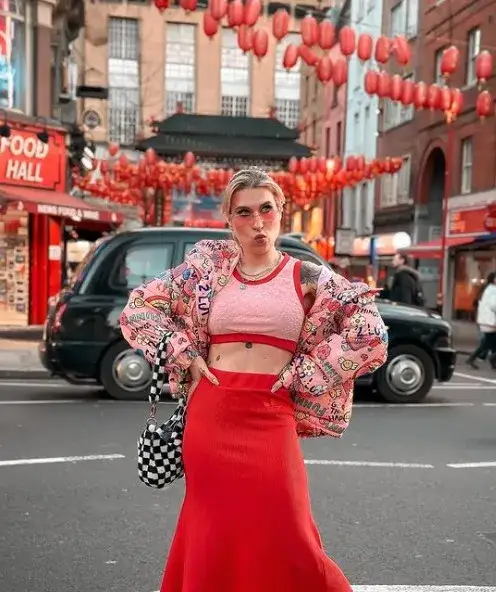 Ile lat ma Agnieszka Grzelak? Wiek popularnej influencerki