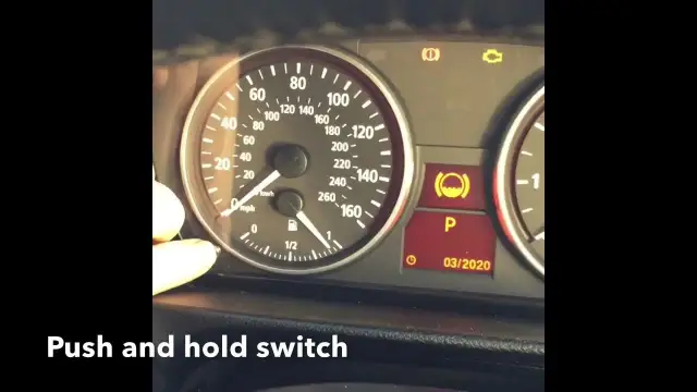 Jak łatwo sprawdzić temperaturę silnika BMW E90 i uniknąć przegrzania