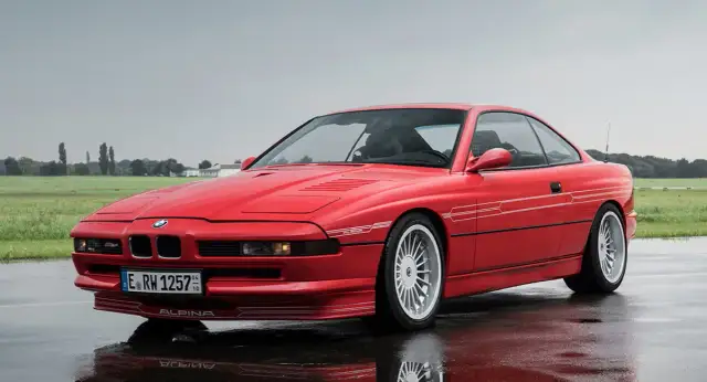 BMW 850 iA: Luksusowe Coupe z V12 - Ikona Sportowej Elegancji