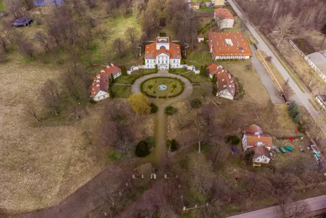 Pałac Ossolińskich: fascynująca historia XVII-wiecznej rezydencji magnackiej