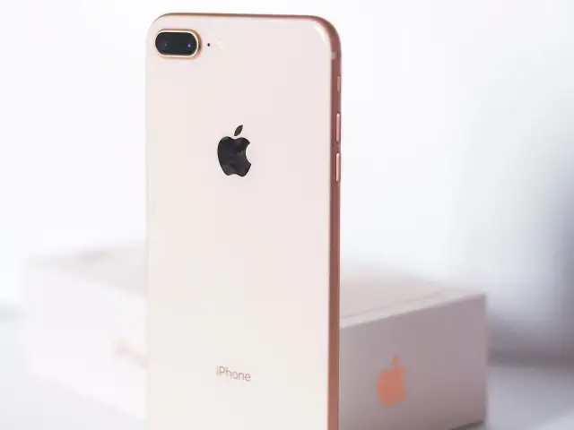 IPhone refurbished czy warto? Sprawdź, czy to opłacalny wybór