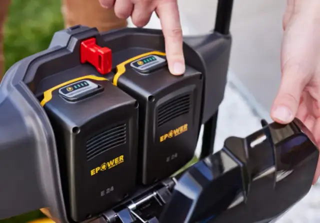 Jak ładować akumulator do kosiarki - uniknij najczęstszych błędów