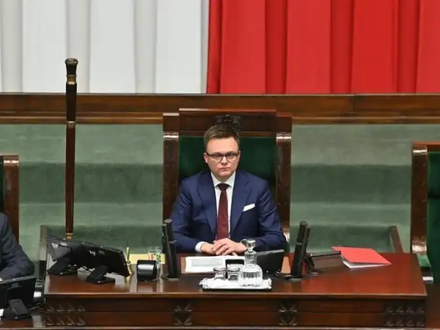 Kto jest marszałkiem sejmu i senatu? Poznaj obecnych liderów Polski