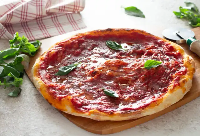 Pizza rossa co to jest? Odkryj sekrety tej wyjątkowej pizzy