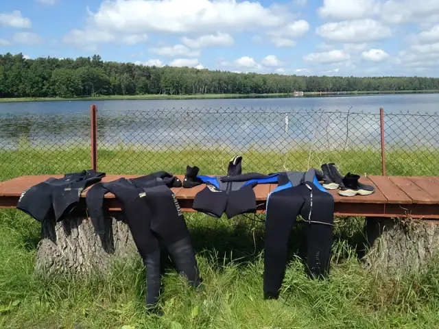 Nurkowanie w jeziorze Piaseczno: najlepsze miejsca i porady bezpieczeństwa