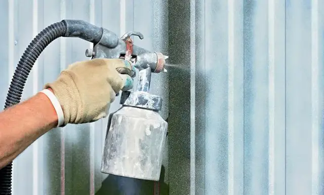 Malowanie proszkowe na czym polega – poznaj tajniki tej techniki