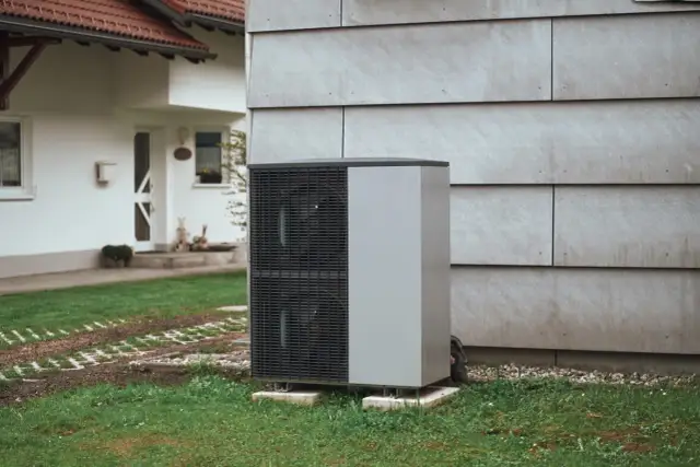 Pompa ciepła powietrze-woda – czym jest i kiedy jej montaż jest opłacalny?