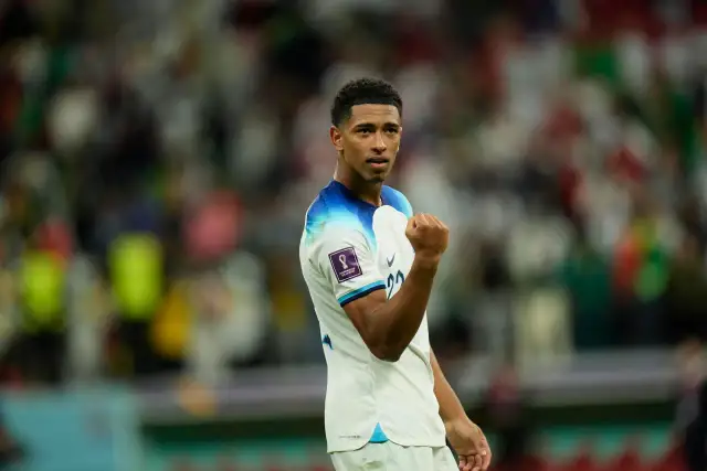 Szokujące zarobki najdroższego piłkarza świata - kwota zwala z nóg