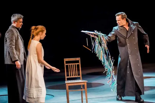 Dziady spektakl – najnowsze adaptacje i wyjątkowe występy teatralne