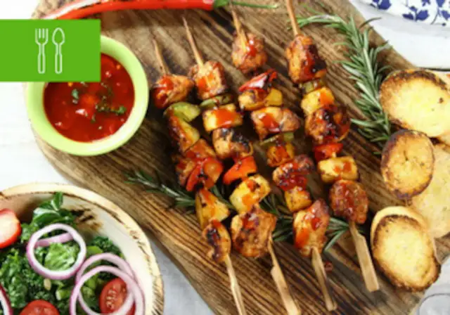 Szaszłyki na grilla przepisy – odkryj pyszne kombinacje smaków