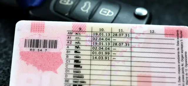 Wymiana prawa jazdy – co jest potrzebne i jak uniknąć błędów w dokumentach